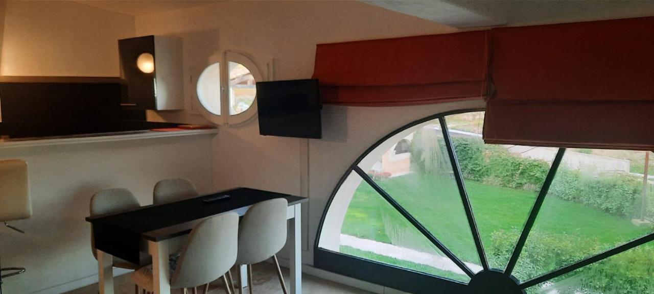 Domaine Des Francobelges - Appartements Lauris Zewnętrze zdjęcie